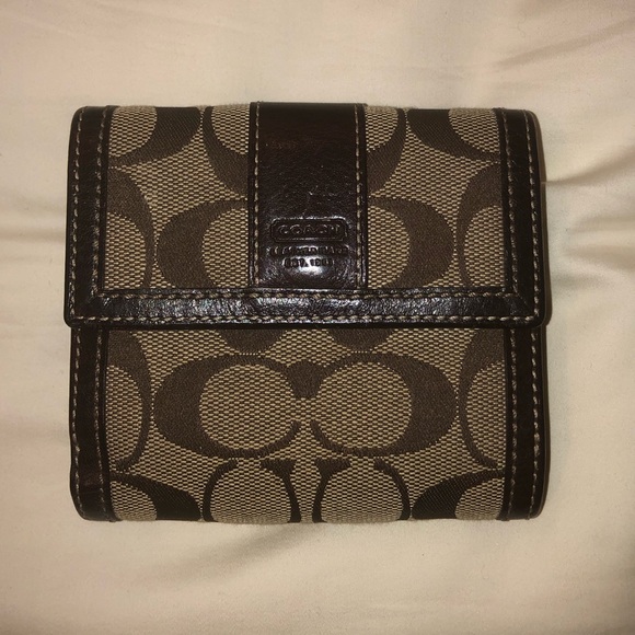 Coach wallet poshmark Clearance
